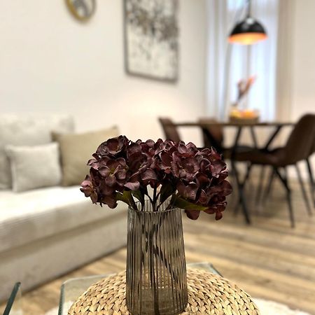 Designer City Apartment In Top Lage Fuer 6 Gaeste Karlsruhe Eksteriør billede