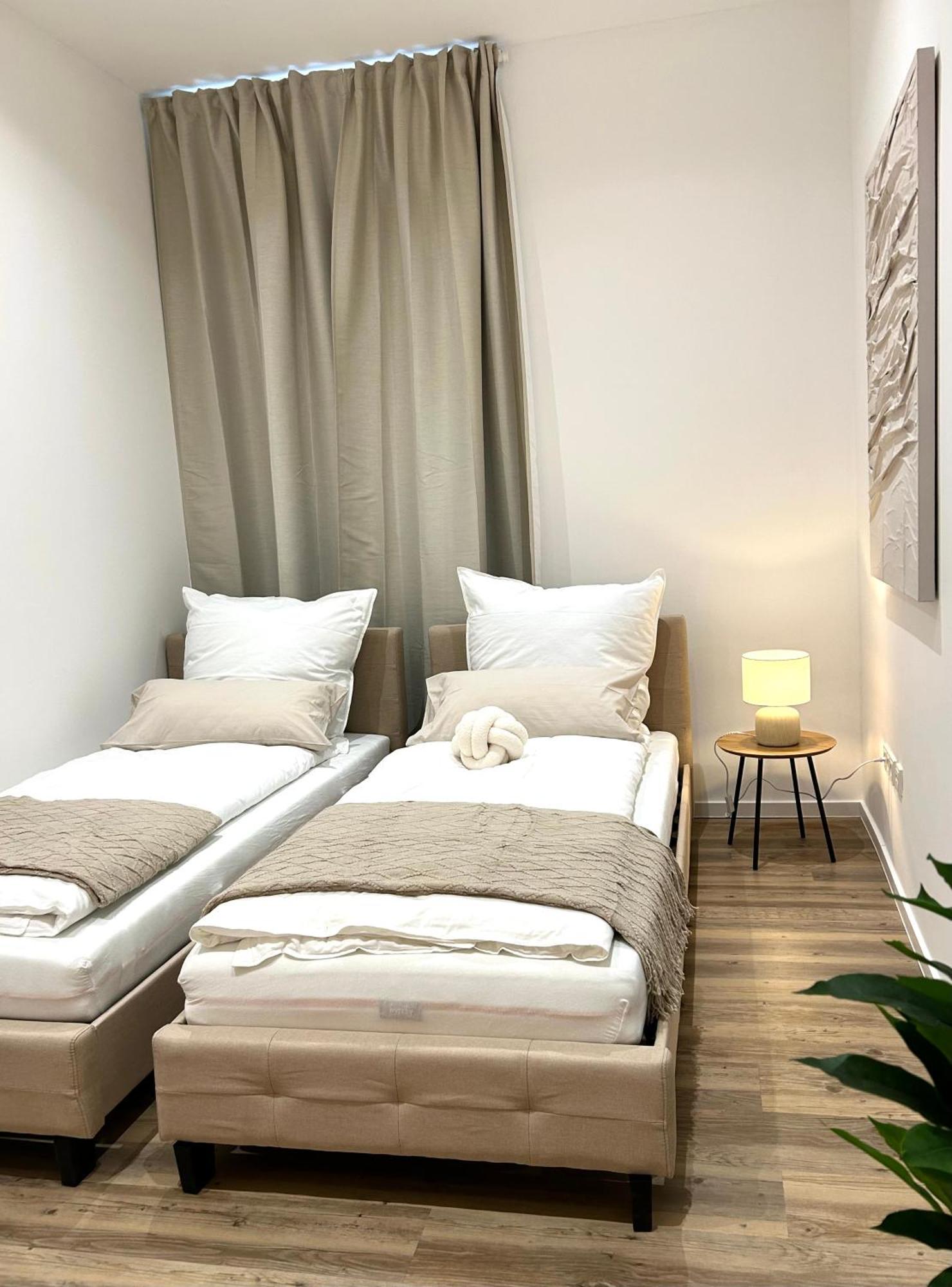 Designer City Apartment In Top Lage Fuer 6 Gaeste Karlsruhe Eksteriør billede